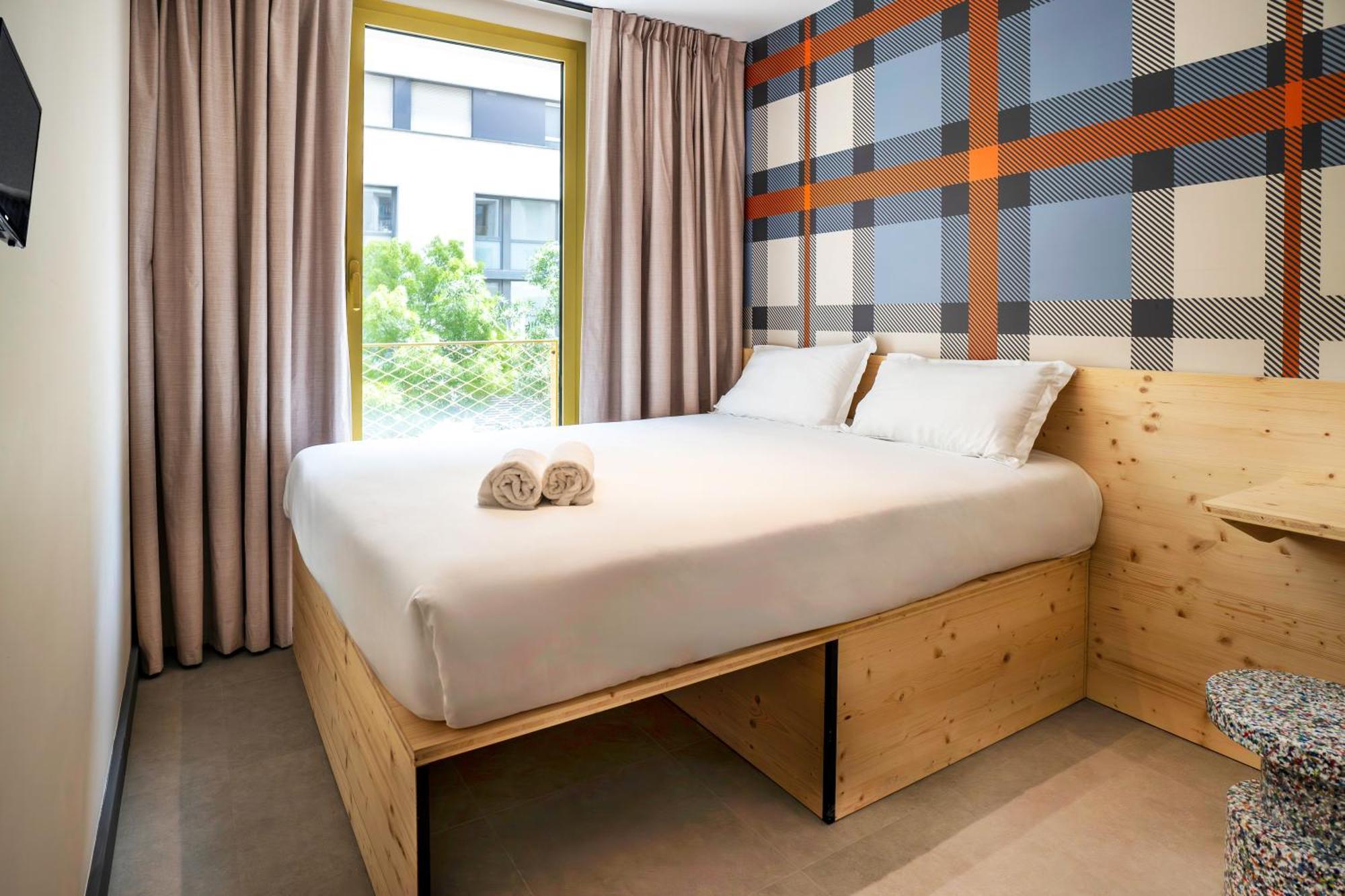 Easyhotel Marseille Euromed Екстериор снимка